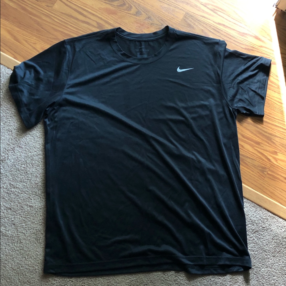 Nike Dri-FIT Short Sleeve
